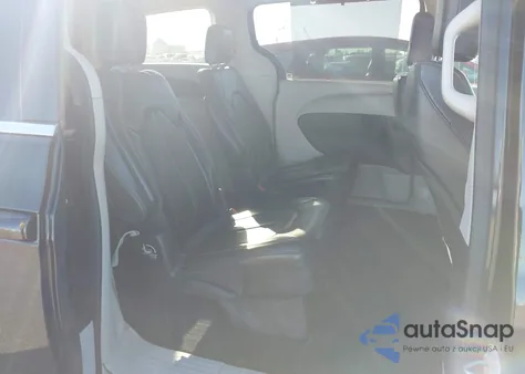 2020 Chrysler Voyager Lxi из США, поврежденный, VIN 2C4RC1DG4LR156595